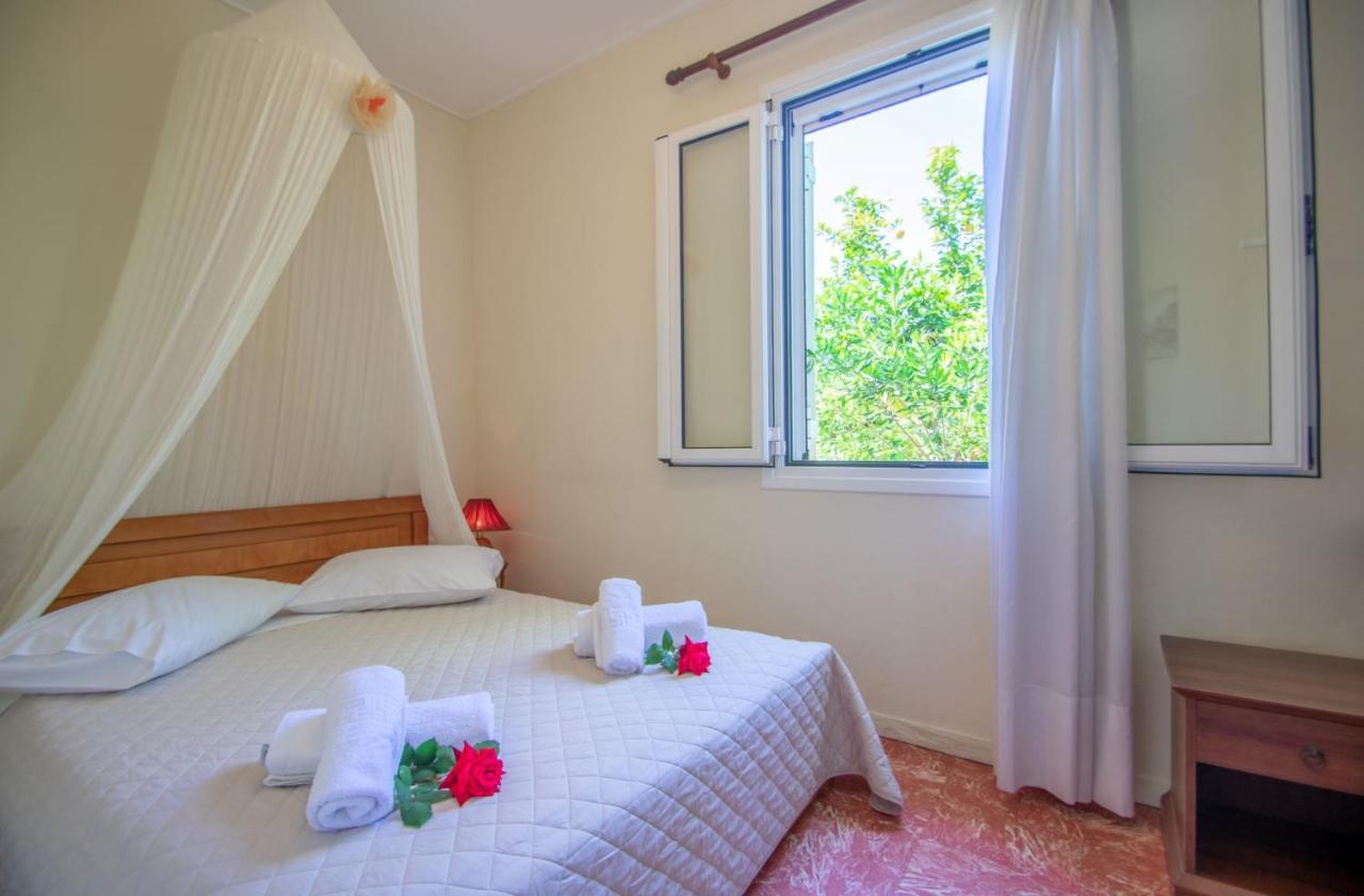 Doras Beach Bungalow B By "Elite" Plános Eksteriør bilde